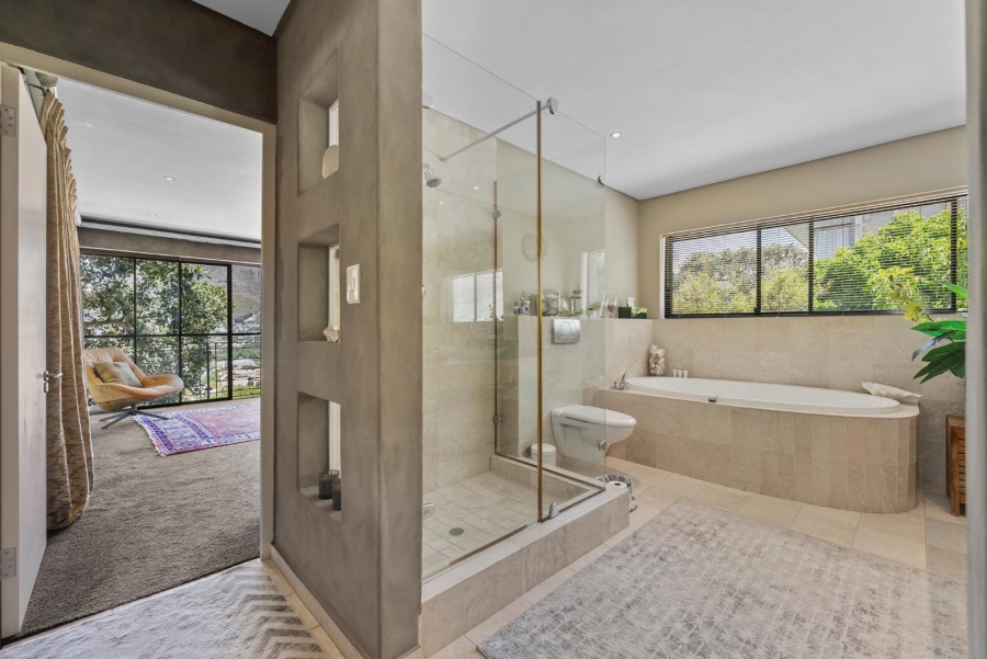 2 Bedroom Property for Sale in Tamboerskloof Western Cape